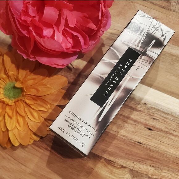 Fenty Lip Paint Liquid Lipstick in Uncensored (power red) - Picture 11 of 13